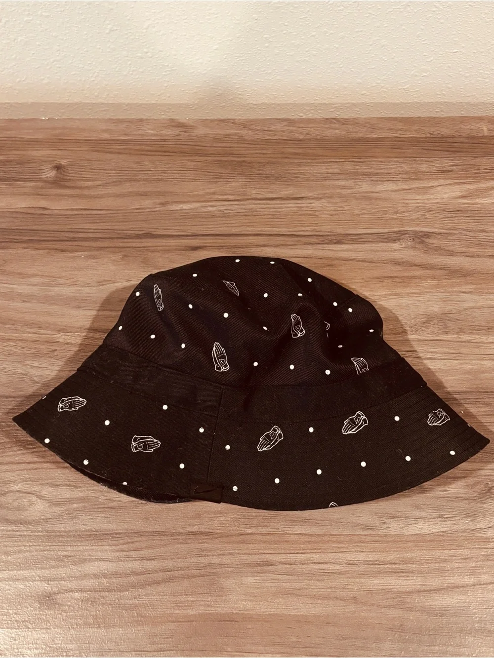 Nike Black Bucket Hat with White Praying Hands & Dot Pattern Sporty Activewear